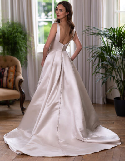 Plus size bridal gown